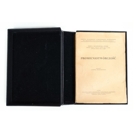 SKŁODOWSKA-CURIE M., Promieniotwórczość, Warszawa 1939