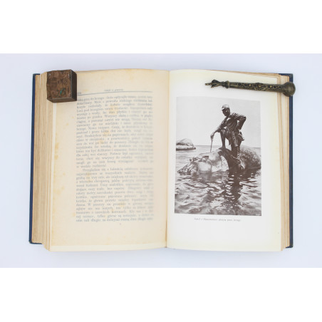 WODZICKI Aleksander, Ośmset kilometrów w Afryce Środkowej. Wyprawa myśliwska [hunting in Africa], Lwów: po II. 1910